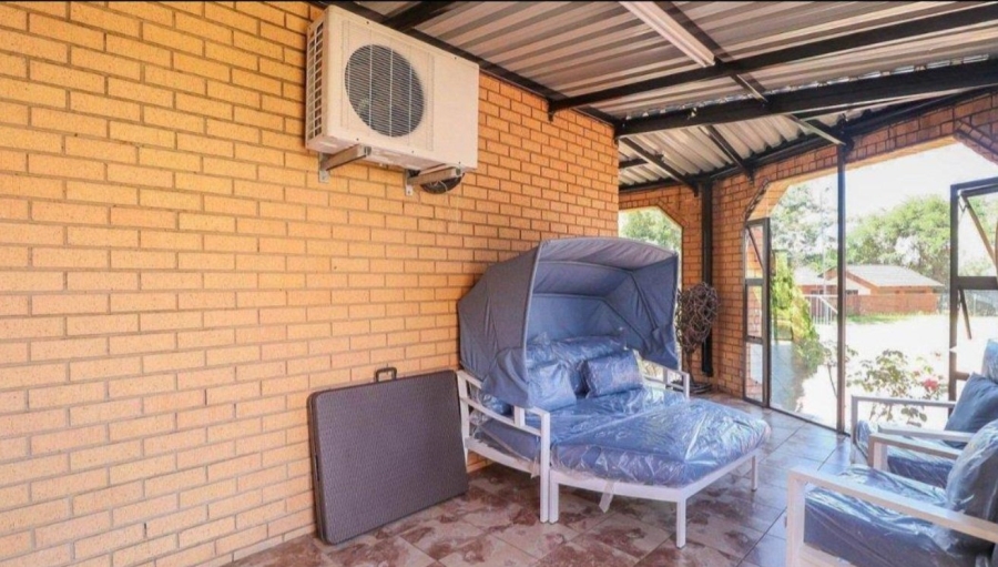 4 Bedroom Property for Sale in Ficksburg Free State